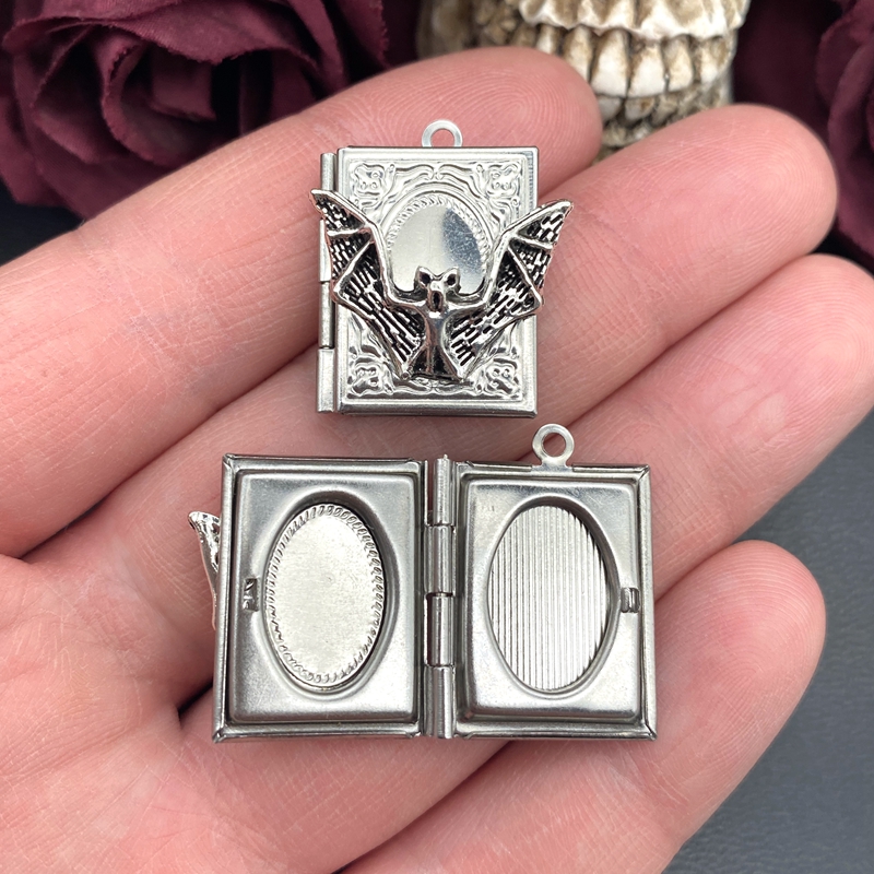 2pcs 27*22mm Bat Book Locket C - Jewelry Making Books 评论和价格
